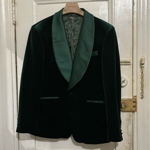Elegant Green Velvet Tuxedo Jacket